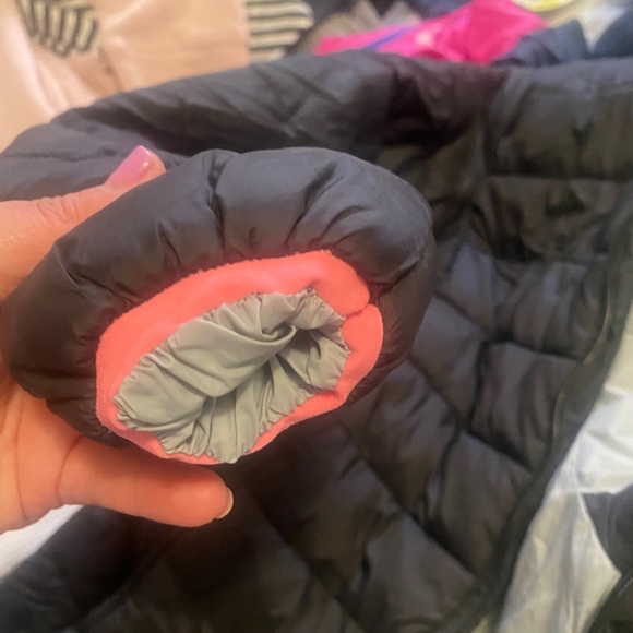 Black jacket - Picture 3 of 7